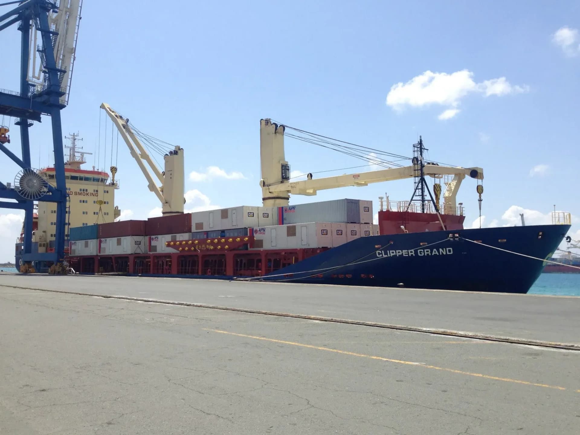 Loading Mobile Generators - Image 7